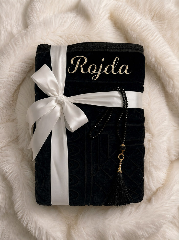 Personalisierter Gebetsteppich – Schwarz · Geschenk für Mama & Baba